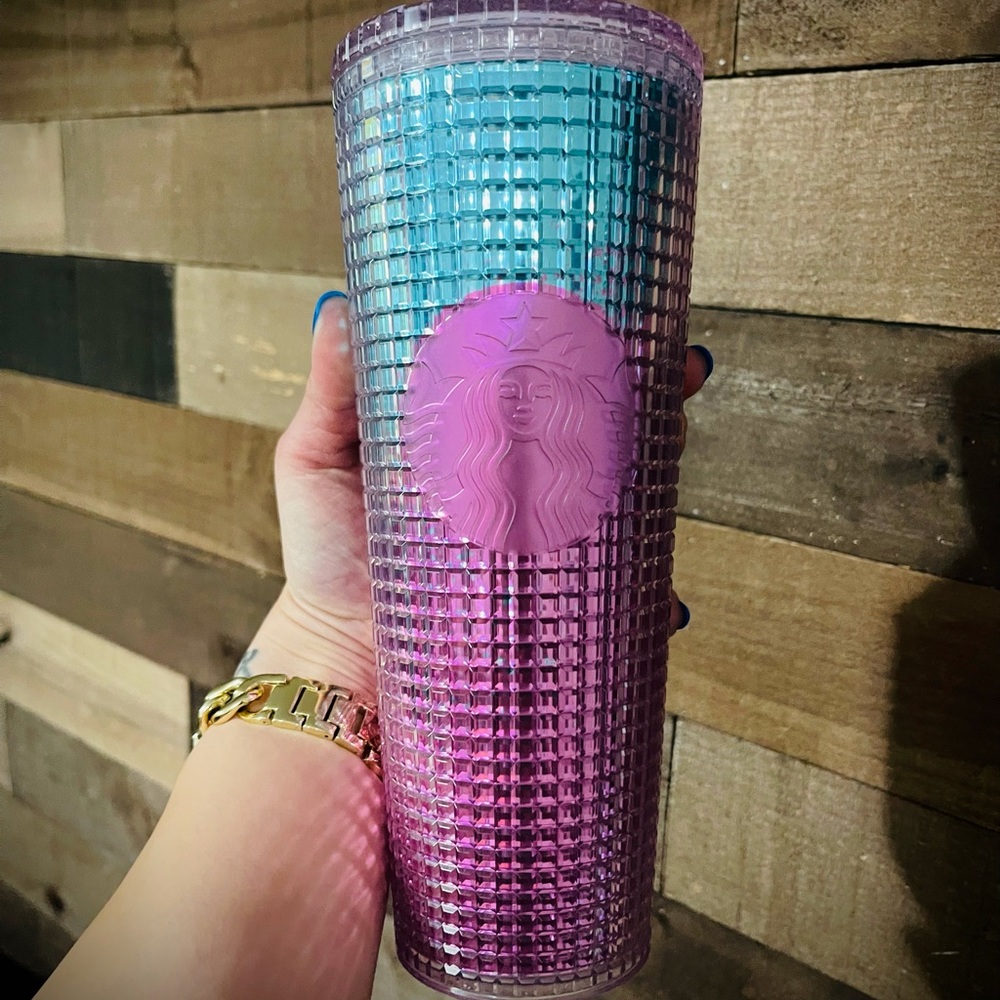 Starbucks 2021 Summer Pink and Blue Grid Kaleidoscope 24 oz Venti Tumbler